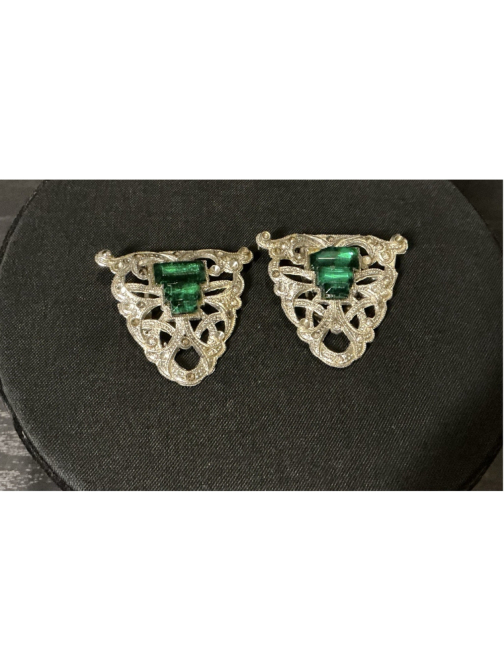 Vintage 1930s Art Deco Pot Metal Dress Clips Pair Emerald Green Glass Rhinestone